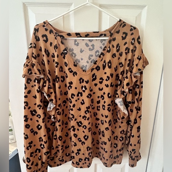 ruffle top - Picture 2 of 3